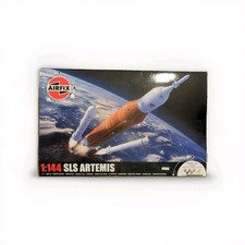 Airfix A50202 1/144 Scale SLS