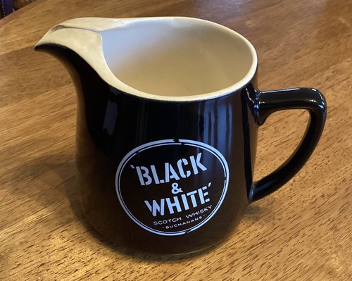Black white scotch whisky - &,