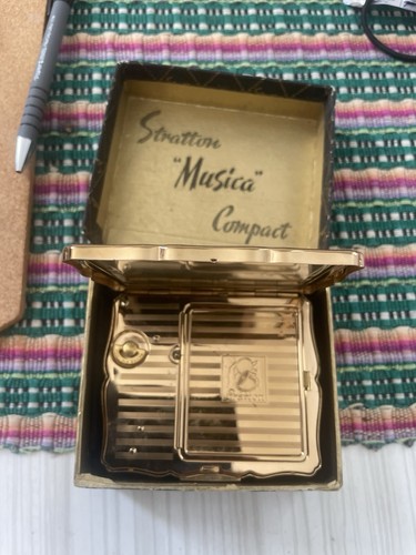 Vintage 1950s stratton - vintage,