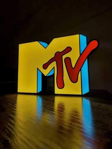 Mtv inspired led - inspired, box