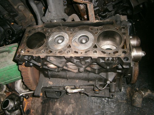 Engine half block pistons - 1.9,