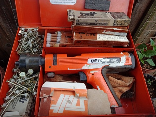 Spit percussion nailer - spit,