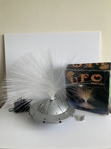 Vintage ufo retro - ufo, optic