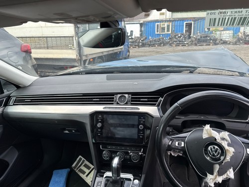 Dashboard 2017 passat - 2017, vw