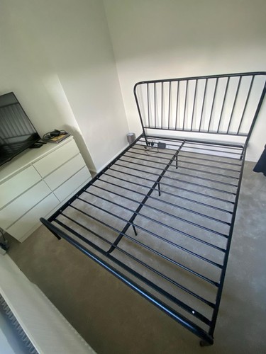 Black metal king - bed, frame
