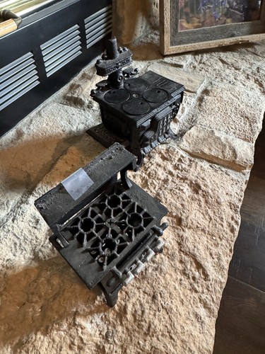 Vintage cast iron queen - vintage,