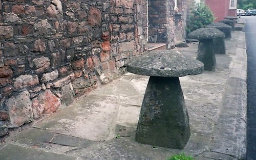 Photo 6x4 staddle stones chew - staddle,