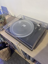 Pro-Ject Project Debut Carbon