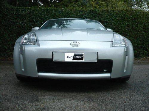 Zunsport fits 350z 2003-2005