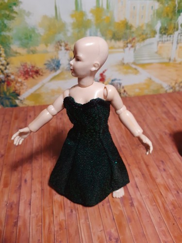 Dolls house dress - 1/12,