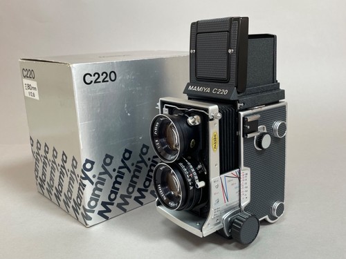 Mamiya c220 box - mamiya, blue
