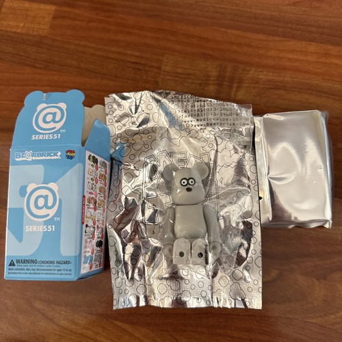 Bearbrick 100 series 51 - 100%,
