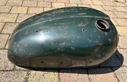 Triumph petrol tank - , bonneville