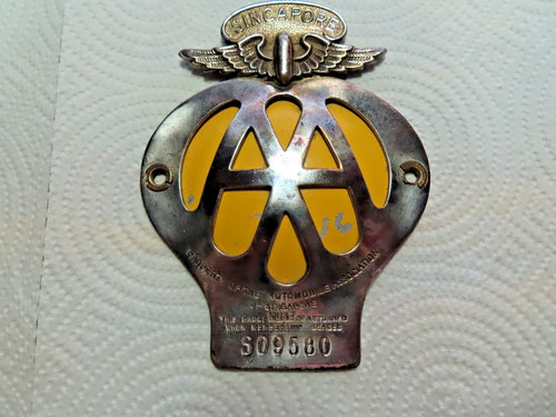 Singapore s09580 car - aa, badge