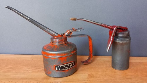 Vintage wesco metal oil can - oil,