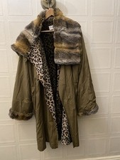 IVAN GRUNDAHL Oversized