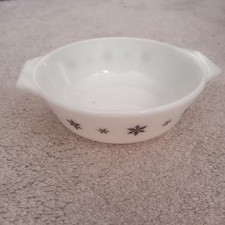 Vintage Pyrex JAJ Gaiety