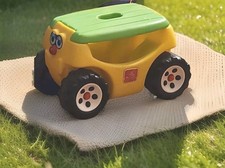 Rare Vintage Step 2  Rolling Hopper Utility  Garden Cart With Seat And Face