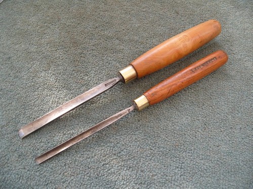 Two carving gouges william - two, by