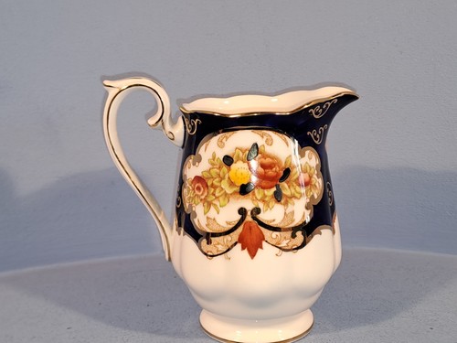 Royal albert heirloom - royal,