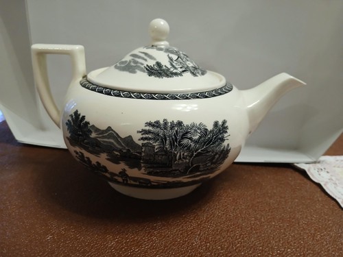 Vintage wedgwood lugano teapot - wedgwood,