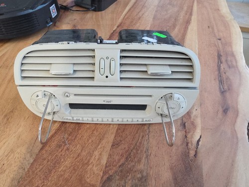 Fiat 500 2015 stereo radio - 500,