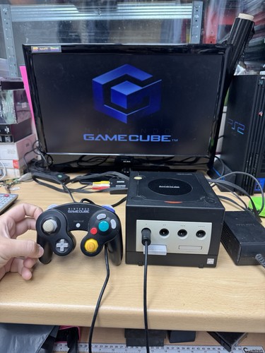 Nintendo gamecube black pal - nintendo,