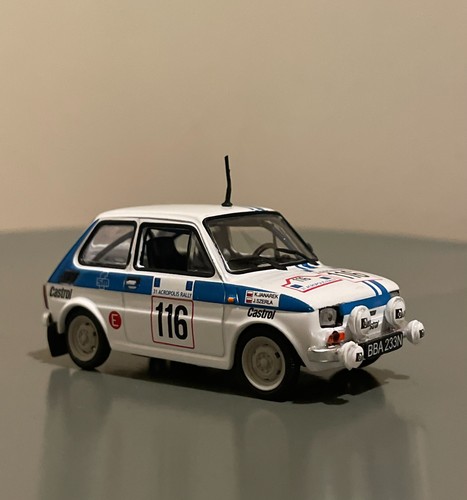 Ixo diecast fiat - ixo,