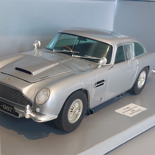 Chrono aston martin db5 - aston,