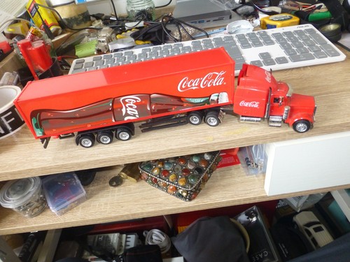 Coca cola lorry - coca,