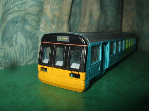 Hornby class 142 pacer - 142, railbus