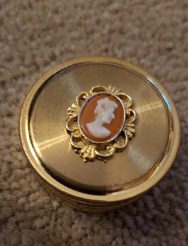 Small vintage cameo pill - pill, box