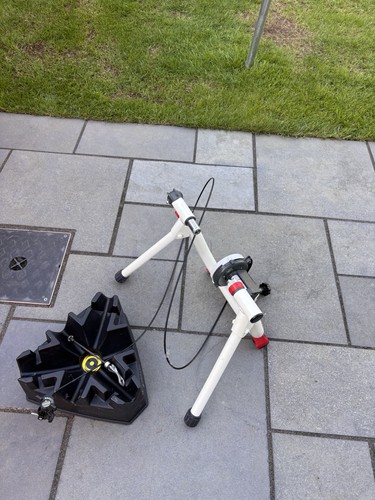 Minoura indoor bike trainer - indoor,