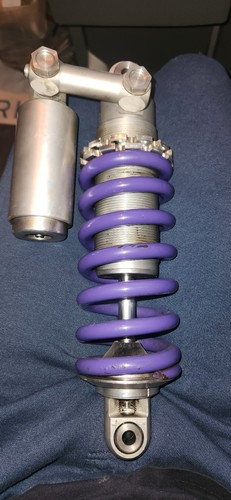 Yamaha maxton shock - r1,