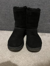 UGG Australia Women's Classic
