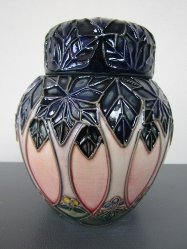 Moorcroft ginger jar cluny - ,