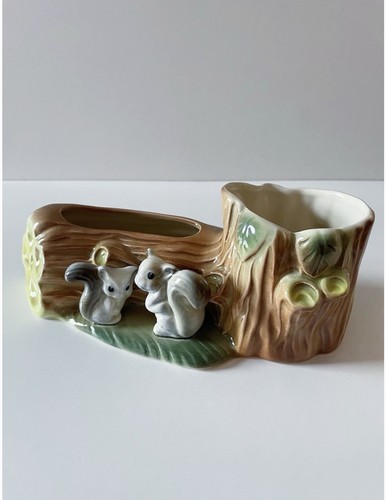 Hornsea pottery grey squirrel - grey,