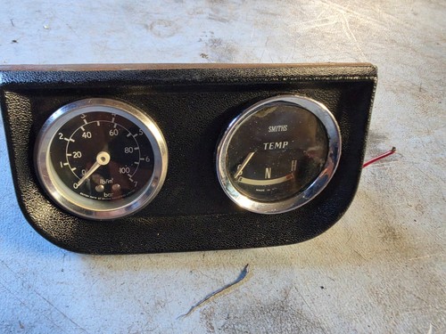 Classic car gauges smiths temp - car,
