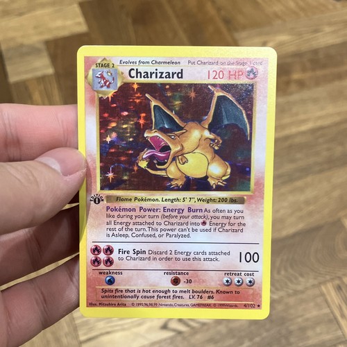 Charizard 102 holo pokémon - charizard,