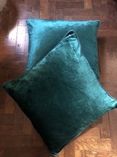 2 X Laura Ashley Nigella