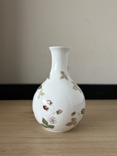 Wedgwood wild strawberry - wedgwood,