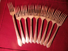 1938 Simeon George Rogers FLORAL II Oneida Silverplate 8 Salad Forks 1 Dinner