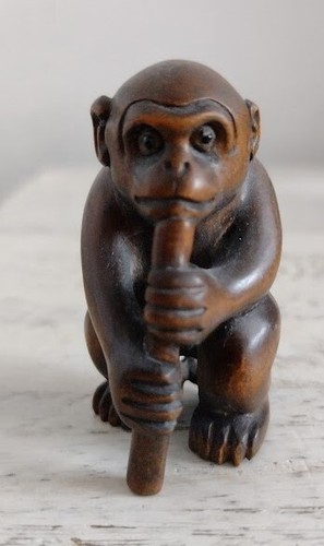 Signed carved wooden - ,