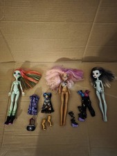 Monster High Dolls Bundle