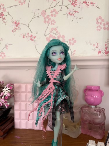 Monster high haunted - monster,