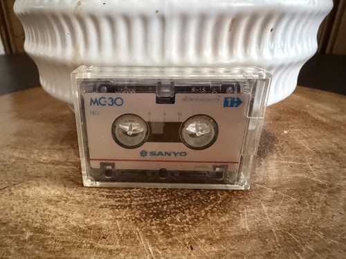 Sanyo 30 microcassette - 1,