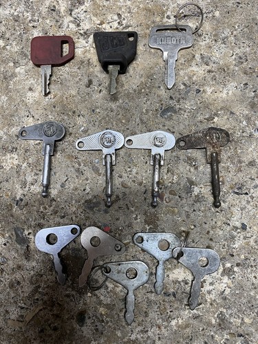 Various tractor keys - various, keys,