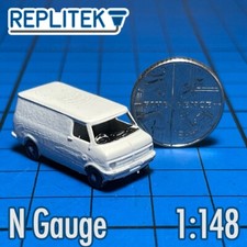 N Gauge Bedford CF Mk1 Van - White