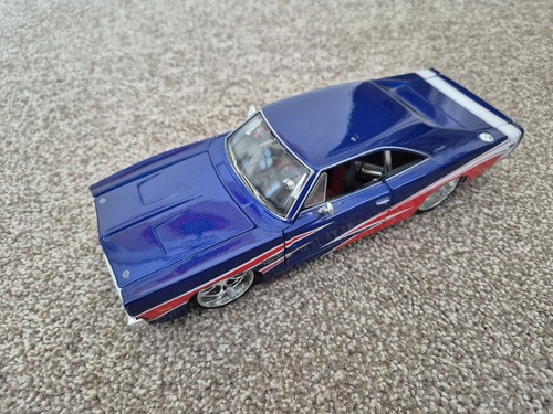 Scale maisto classic 1969 - 1/24,