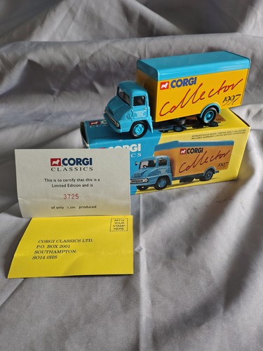 Corgi 30305 ford thames trader - corgi,